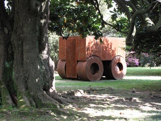 La 74, Installazione in occasione della mostra "Il Resto del Tempo" nel giardino dell Castello Visconteo di Jerago (VA), 2011